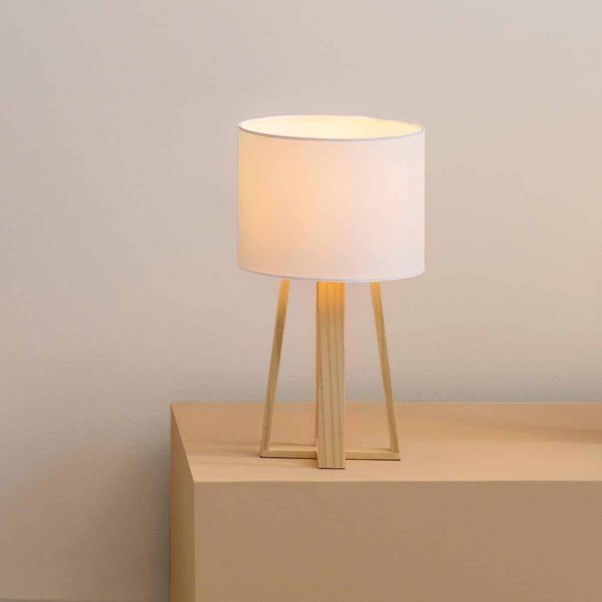 Atmosphera - Lampe à Poser Molu Blanche, Style Scandinave, Pied en Bois et Coton, H 35 cm - Pour Chambre, Salon, Bureau