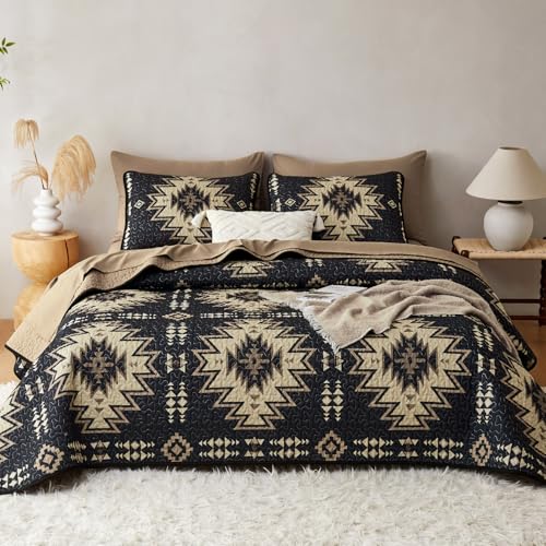 Wake In Cloud Southwestern Boho Quilt
