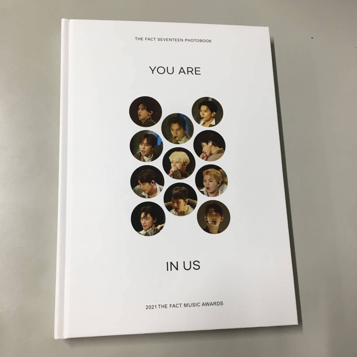 Amazon.co.jp: □中有り THE FACT SEVENTEEN PHOTOBOOK YOU ARE IN US 