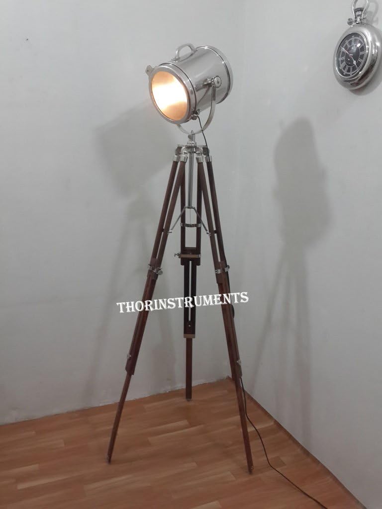 THOR INSTRUMENTS Hollywood Unique Floor Lamp Chrome Focus Light Vintage Style Wooden Tripod Stand Décor Rustic Vintage Home Decor Gifts