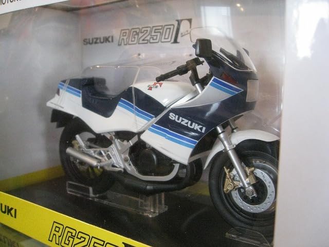 ❤️疾風！スズキ RG250Γ 1/12スケール　A1505 ❤️疾風！スズキ RG250Γ 1/12スケール A1505 - メルカリ