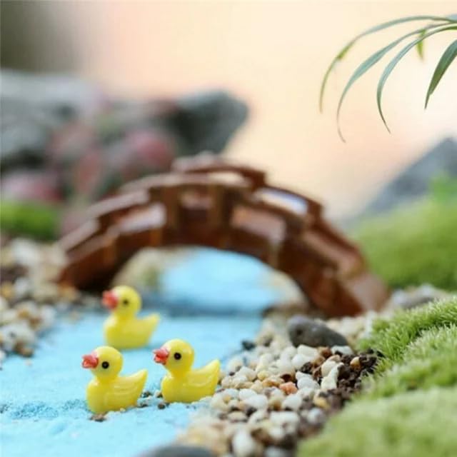 Junfamilee 20Pcs Miniature Ducks - Tiny Duck Figures For Dollhouse, Desktop, Or Decoration (Random Colors)