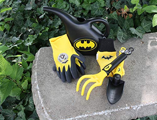 Batman Gripping Gloves2