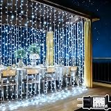 8 modalità di illuminazione & funzione timer - Le nostre tenda led hanno 8 modalità: combinazione, onda, accensione fissa, ecc. Tenendo premuto il pulsante per circa 3 secondi, il pulsante luminoso diventerà rosso e la funzione timer si accenderà (le tenda di luci natalizie saranno accese per 6 ore, spente per 18 ore e poi riprenderanno il ciclo)