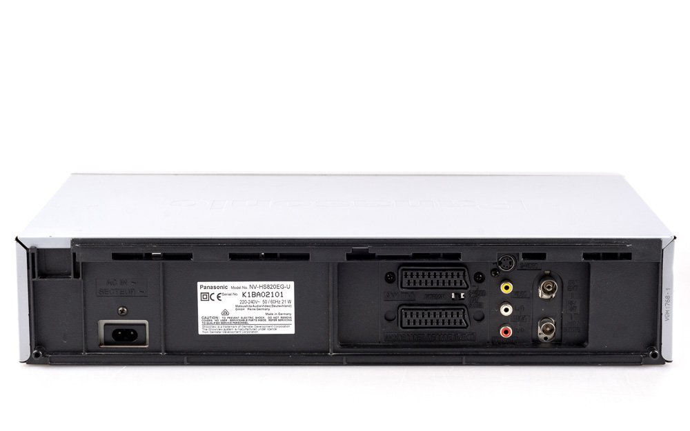 Panasonic NV-HS820 S-VHS Videorekorder, silbergrau