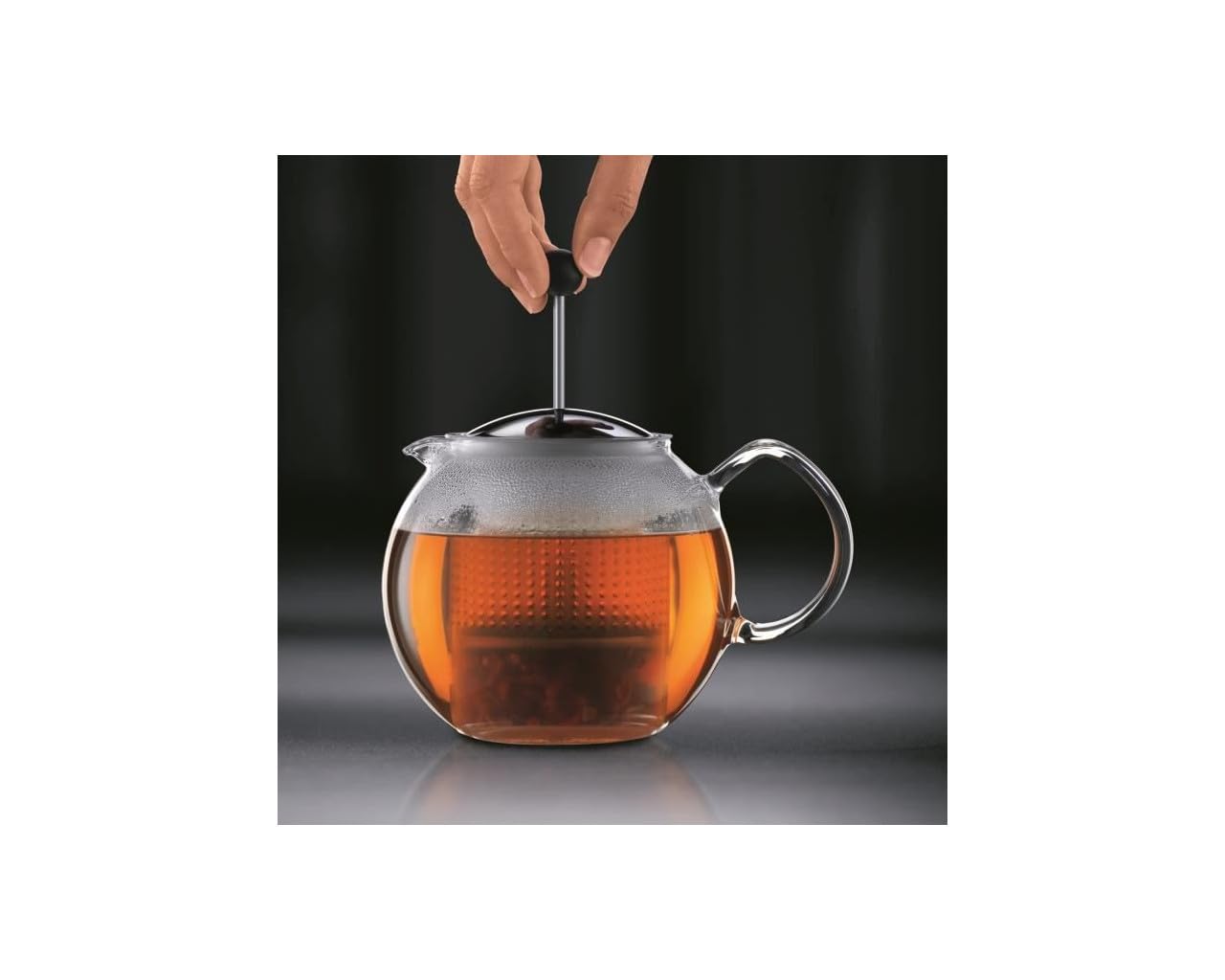 Bodum - K1833-16 - Assam Tea Set - Théière à Piston en Verre - Filtre Plastique - Couvercle Inox - 1.5 L + 2 Verres Double Paroi - Pavina - 25 cl
