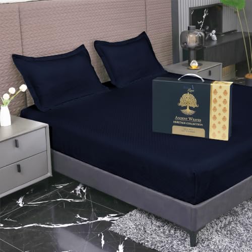 Image of Story@Home Luxe King Size Fitted Bedsheet with 2 Pillow Covers | 500 TC Egyptian Cotton Compact Yarn | 182 x 198 cm | Fits Up to 12 Inch Mattress | Checkered Jacquard | Med Blue | Gift Packaging
