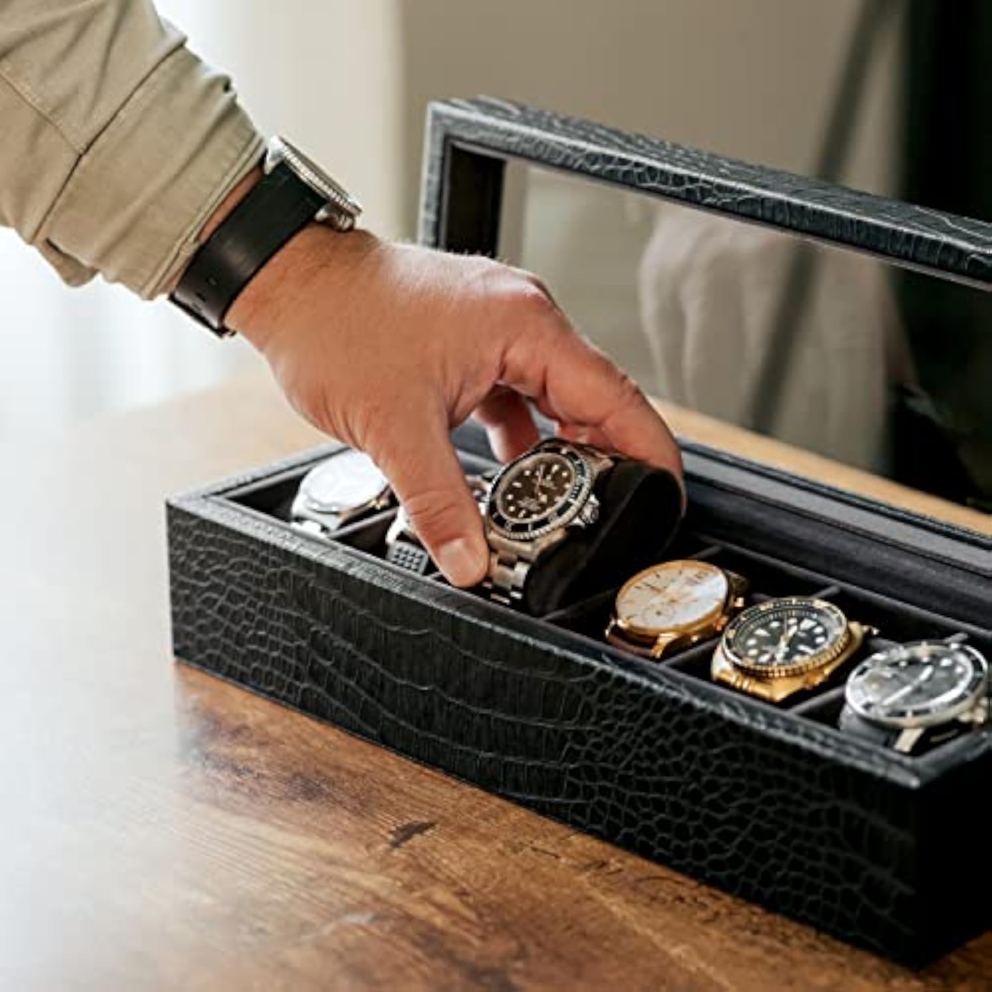 Elegant Crocodile Finish Watch Box with Real Glass