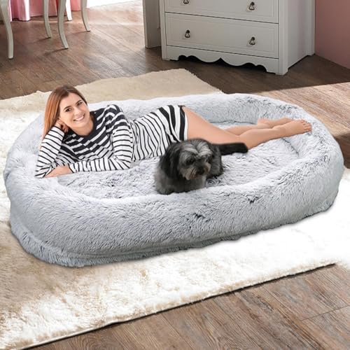 Tapis de couchage doux et confortable pour chiot dans le salon