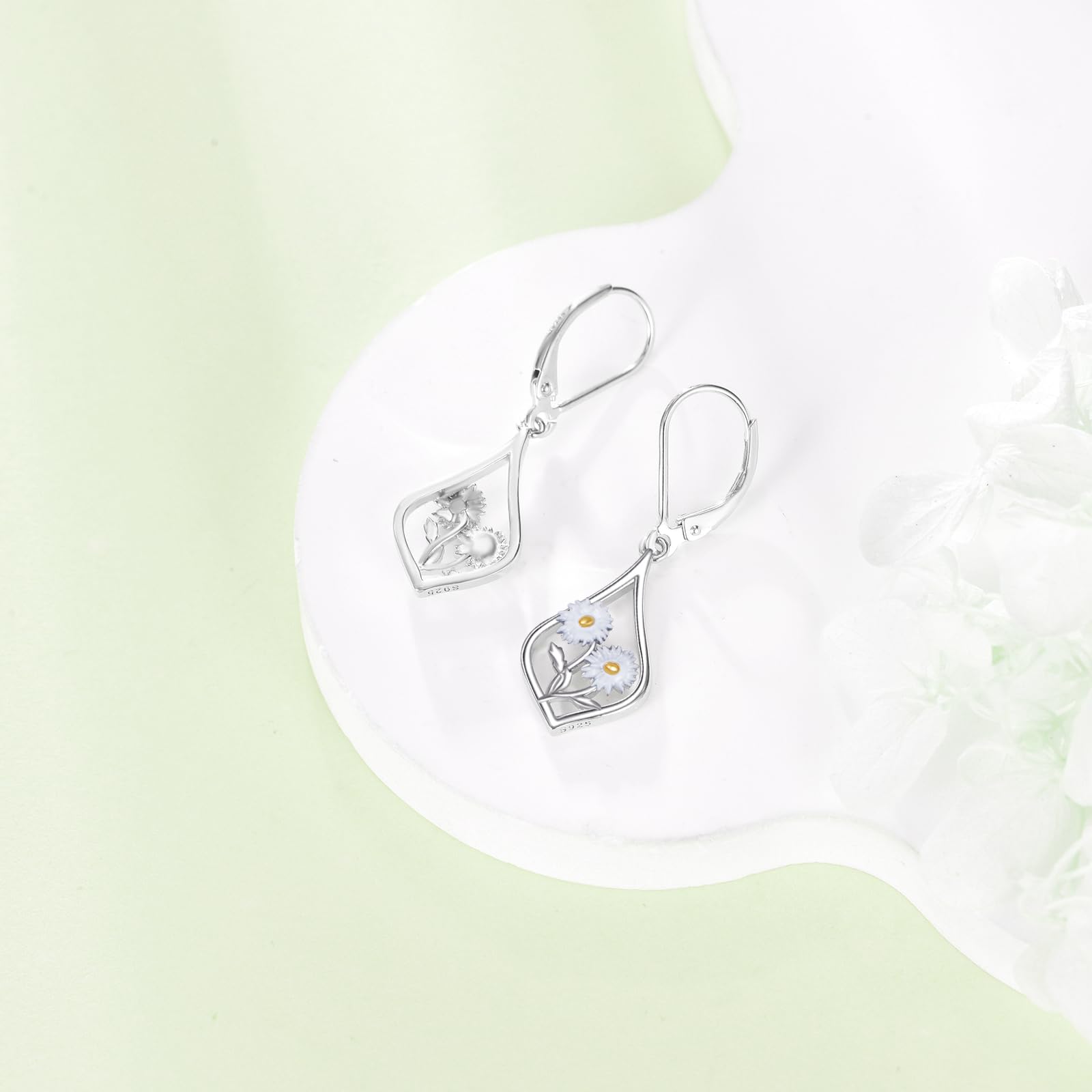 VONALA Pendientes de margaritas para mujer, plata de ley 925, delicados pendientes de margarita, regalo para familiares y amigos