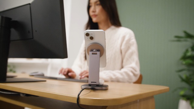 SATECHI 3-in-1 Kabelloses Ladegerät für Apple, MagSafe, Qi2-zertifiziert, 15W magnetisch, Faltbare Reiseladestation für iPhone 17, 16, 15 bis 12 Serie, AirPods Pro 4/3, Apple Watch Serie Ultra/SE
