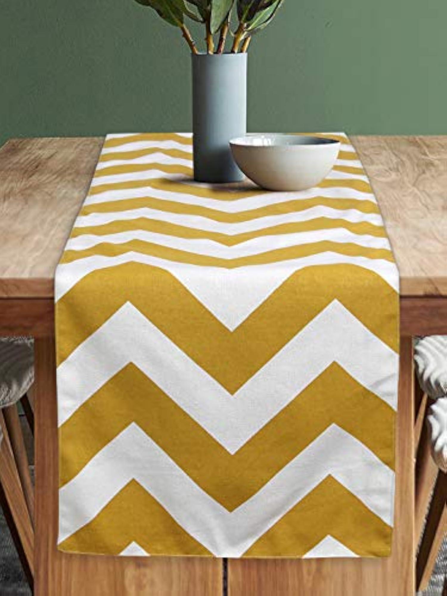 Chevron Printed Yellow Table Runner with 8 Pcs Place Mat