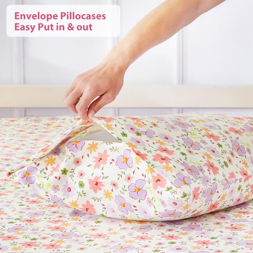 Image of Viviland Floral Queen Sheet Set - 4 Piece Cozy Pink and Purple Small Flower Patterned Bed Sheets - Soft, Breathable Microfiber Sheets with Deep Pocket, Non-Slip Fitted Sheets & Pillowcases