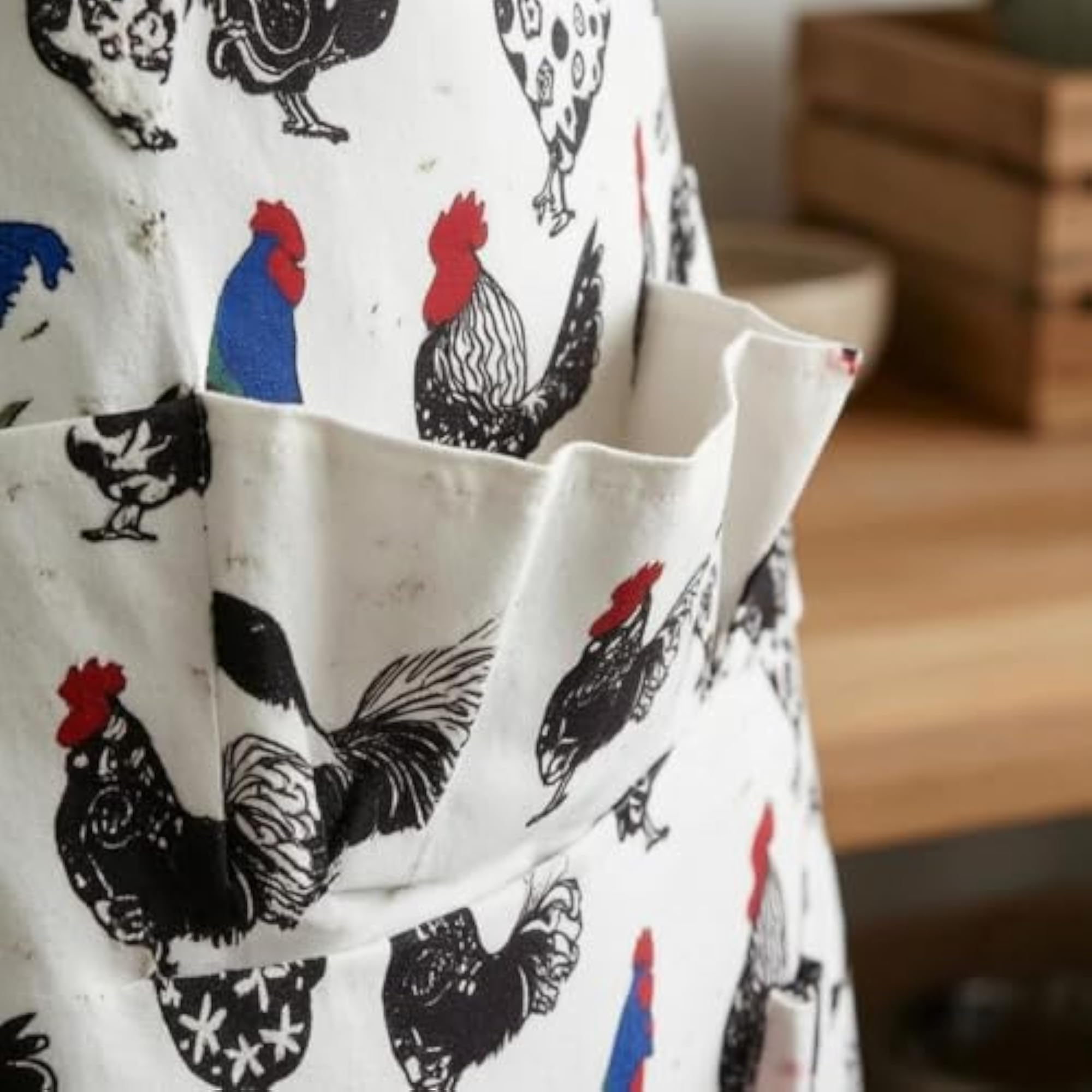 Multiple Pockets Egg Collecting Apron, Hands-Free Design