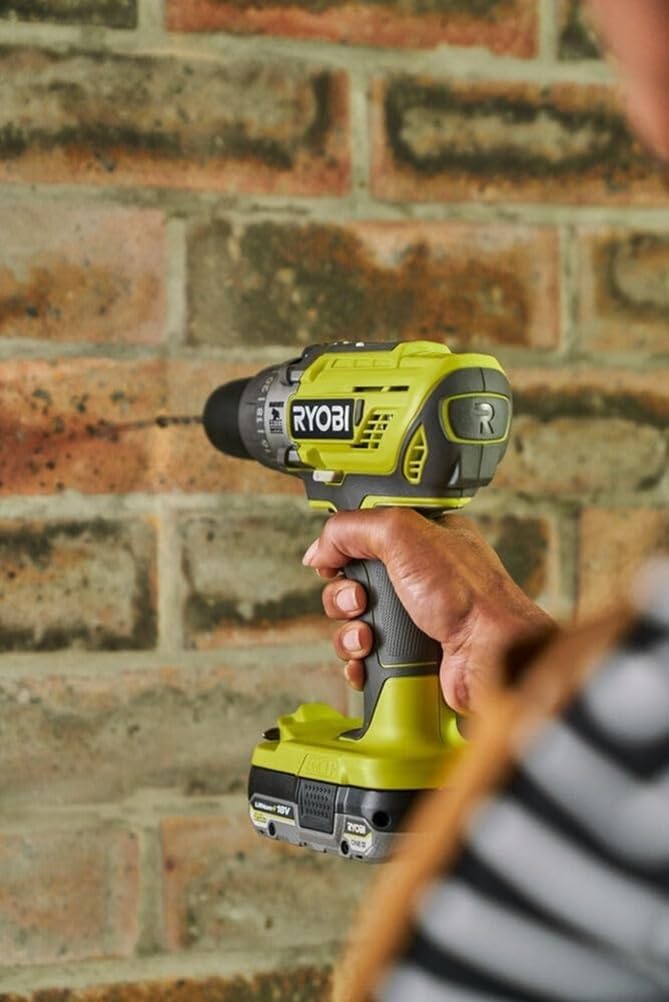 RYOBI – Taladro atornillador de percusión 18 V, 2 velocidades, 50 Nm, 500-1800 rpm, 24 posiciones, portabrocas de 13 mm, incluye 1 batería 2Ah y cargador – R18PD32-1C20G