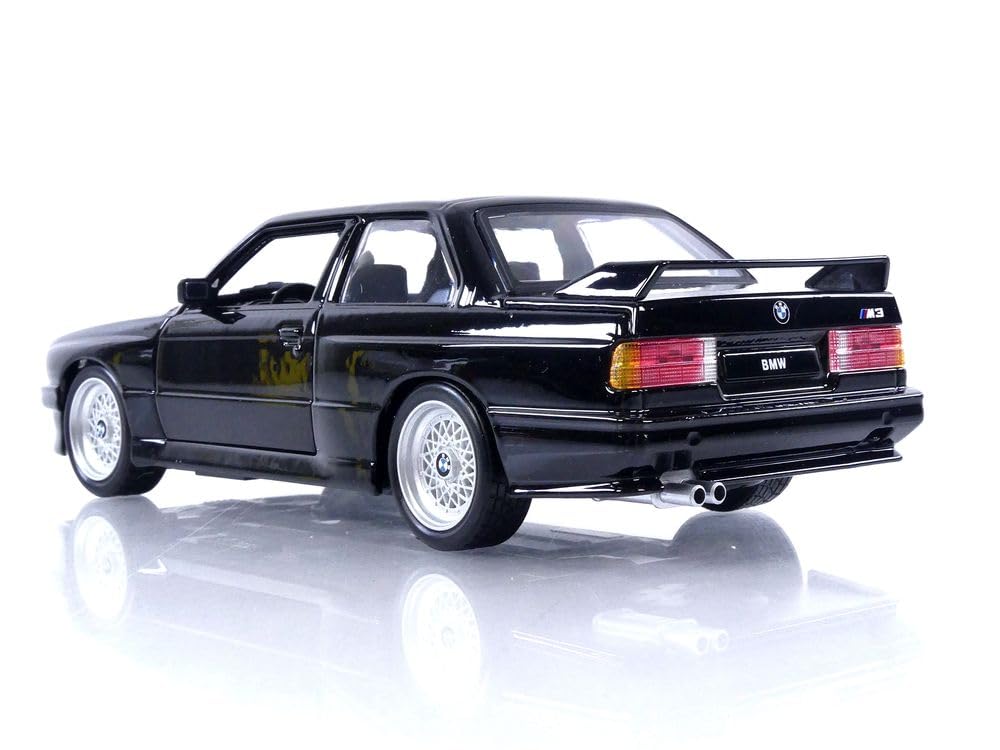BBURAGO - BMW M3 (E30) - 1988-1/24 : Amazon.ca: Toys & Games