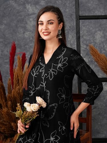 Image of GoSriKi Women's Rayon Blend A-Line Printed Kurta with Pant