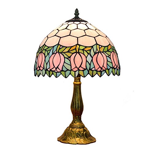 Lampe de lecture Tiffany rose pour créer une ambiance douce dans la chambre