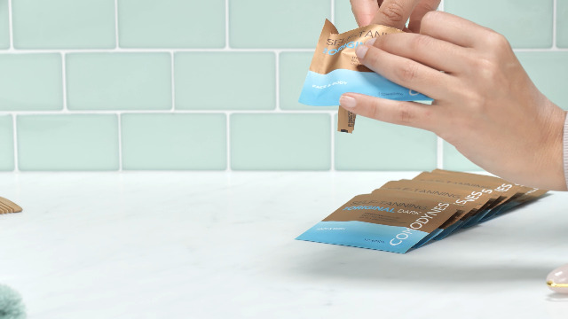 Comodynes - Toallitas Autobronceadoras Faciales y Corporales - Intensive - Para Todo Tipo de Pieles - Dha 100% Natural - 8 uds - Imagen 6