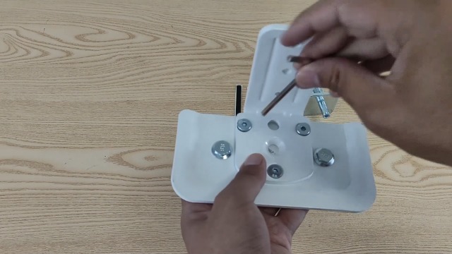 HILLPORT Supporto Monitor Legno Bianco Singolo Staffa Monitor Scrivania Braccio Supporto LED LCD 17-34 Pollici, Rotazione 360°e Altezza Regolabile, Vesa 75 Mm E 100 Mm, 2-9kg, Molla A Gas, M5W-M