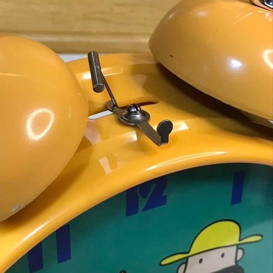 明治　カール　ビッグベル　目覚まし時計 Amazon.co.jp: 明治 カール ビッグベル 目覚まし時計 グッズ y