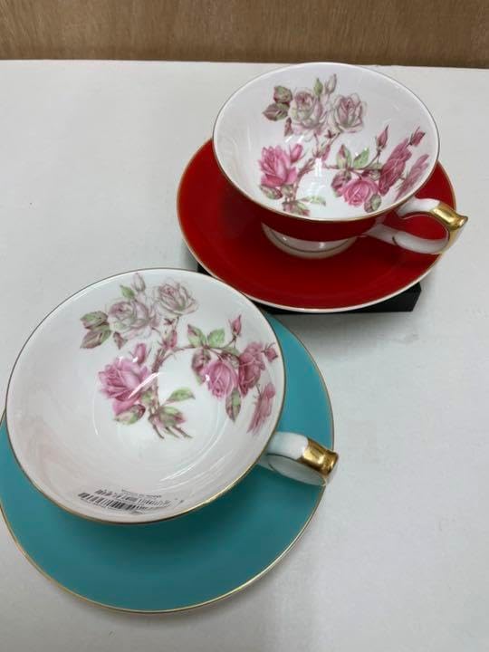 エインズレイ  エリザベスレッド&ターコイズ　箱付き エインズレイ エリザベスレッド&ターコイズ 箱付き