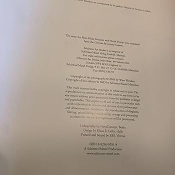 希少ハードカバー版　WIM WENDERS   写真集　ヴィムヴェンダース Amazon.co.jp: ハードカバー版 WIM WENDERS 写真集 ヴィム