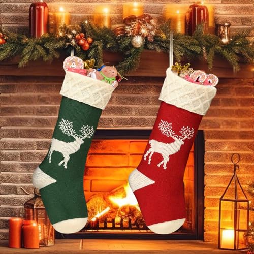 BHGWR Chaussettes de Noël à Suspendre Lot de 2, Grandes Chaussette de Noel à Tricoter Personnalisé Rouge Vert, Chaussette de Noel a Suspendre Personnalisée pour Décoration Sapin de Noel Cheminée