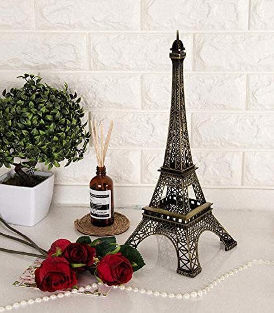 SATYAM KRAFT 1 Piece Paris World Famous Building Metal Eiffel Tower Antique Vintage Statue for weddng, Office, Decorative Showpeice for Home, Gifts, Desk Decor, Table Stand (32 cm)