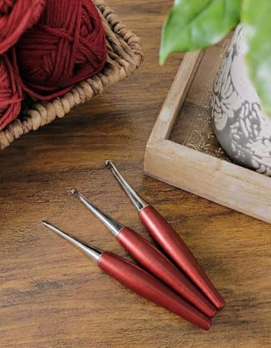Image of Furls Crochet Hook, Odyssey Red, Nickel Plated Tip for Effortless Glide, Ergonomic Handle Crochet Hooks 7 inch (Odyssey - Red, M - 8.00MM)