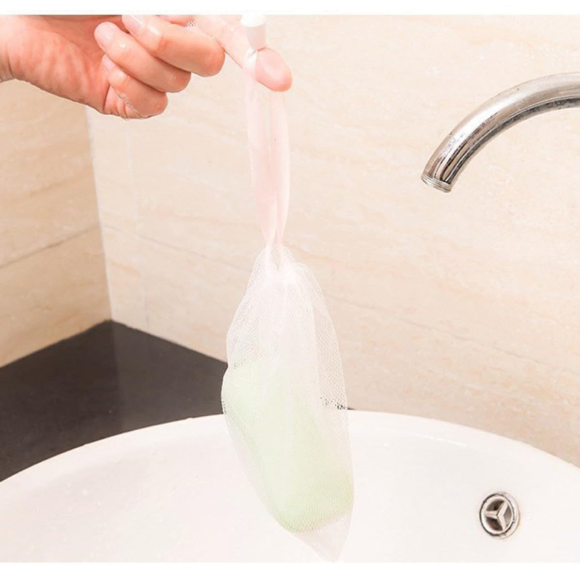 Soap Saver Pouch round Shape Colorful 50pcs with Drawstring Design PE Material for Body and Facial Cleaning Portable Mesh Net Bag for Shower and Travel