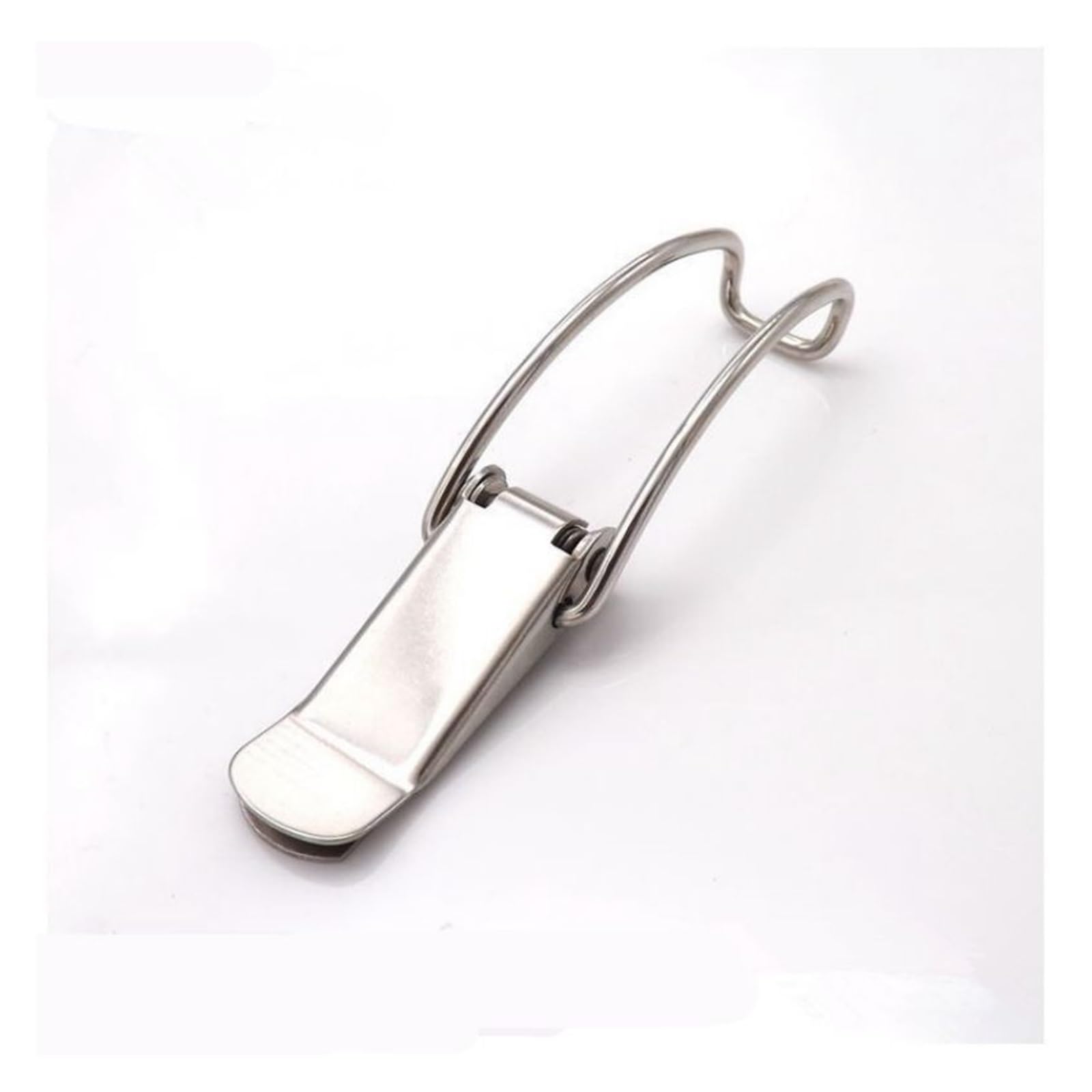 Loquet à ressort en inox pour corriger un jeu de porte de placard usé
