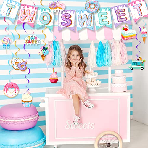 Déco 2e anniversaire fille : guirlande bonbon et serpentins beignet