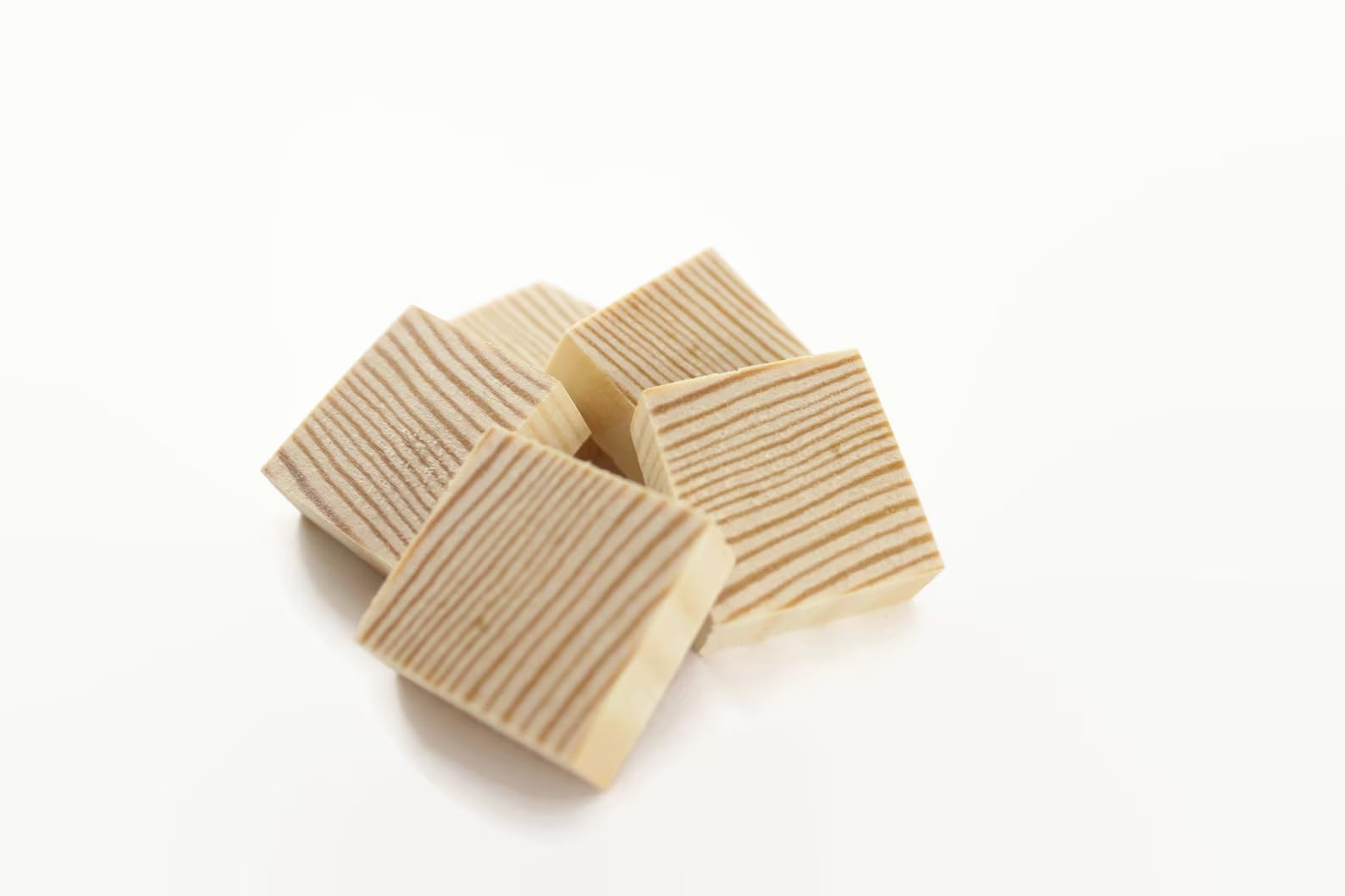 Unfinished Wood Blocks for Crafts, Pine Wood Board Wooden Square Blocks Craft Panels for Art and Crafts, Engraving, Painting, DIY Projects, Chip Carving Pack of 50 (1x1 Inch)