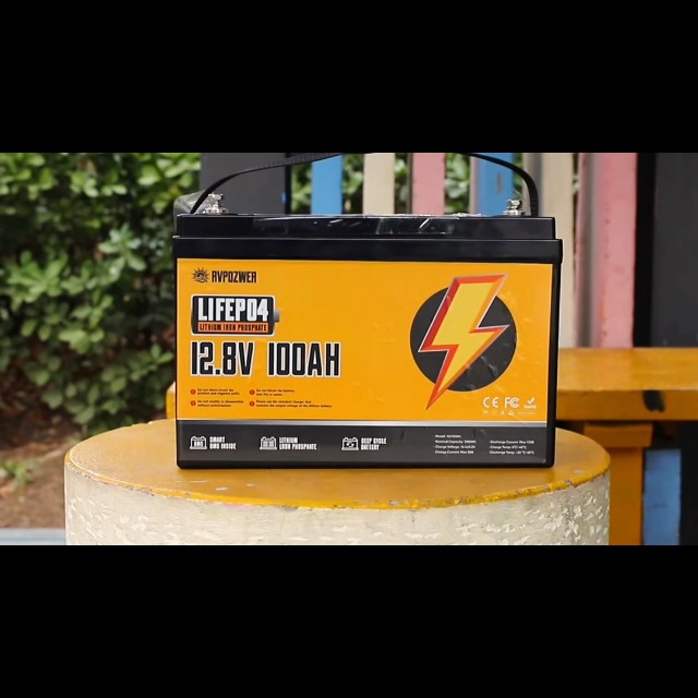 キャンピングカー アウトドア Lifepo4 12v100A Amazon.com: Rvpozwer 12V 100Ah LiFePO4 Battery, Built-in