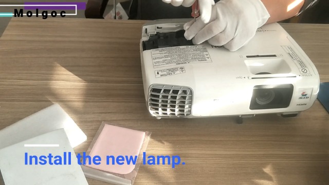 (未使用･未開封品)Epson UHE 200W Lamp Module for EB-SXW11/SXW12 Projectors 中古】Epson UHE 200W Lamp Module for EB-SXW11/SXW12 Projectors