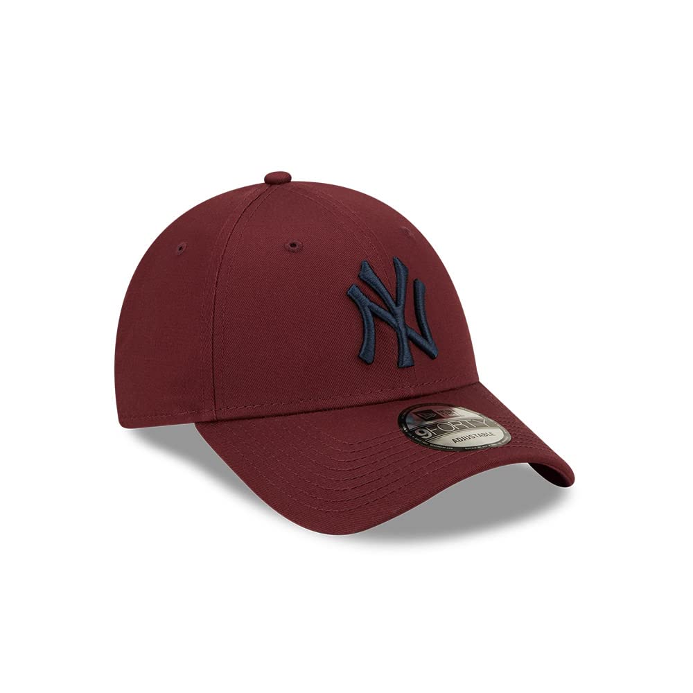 New Era 9Forty New York Yankees MLB League Essential Strapback Baseball Cap Maroon