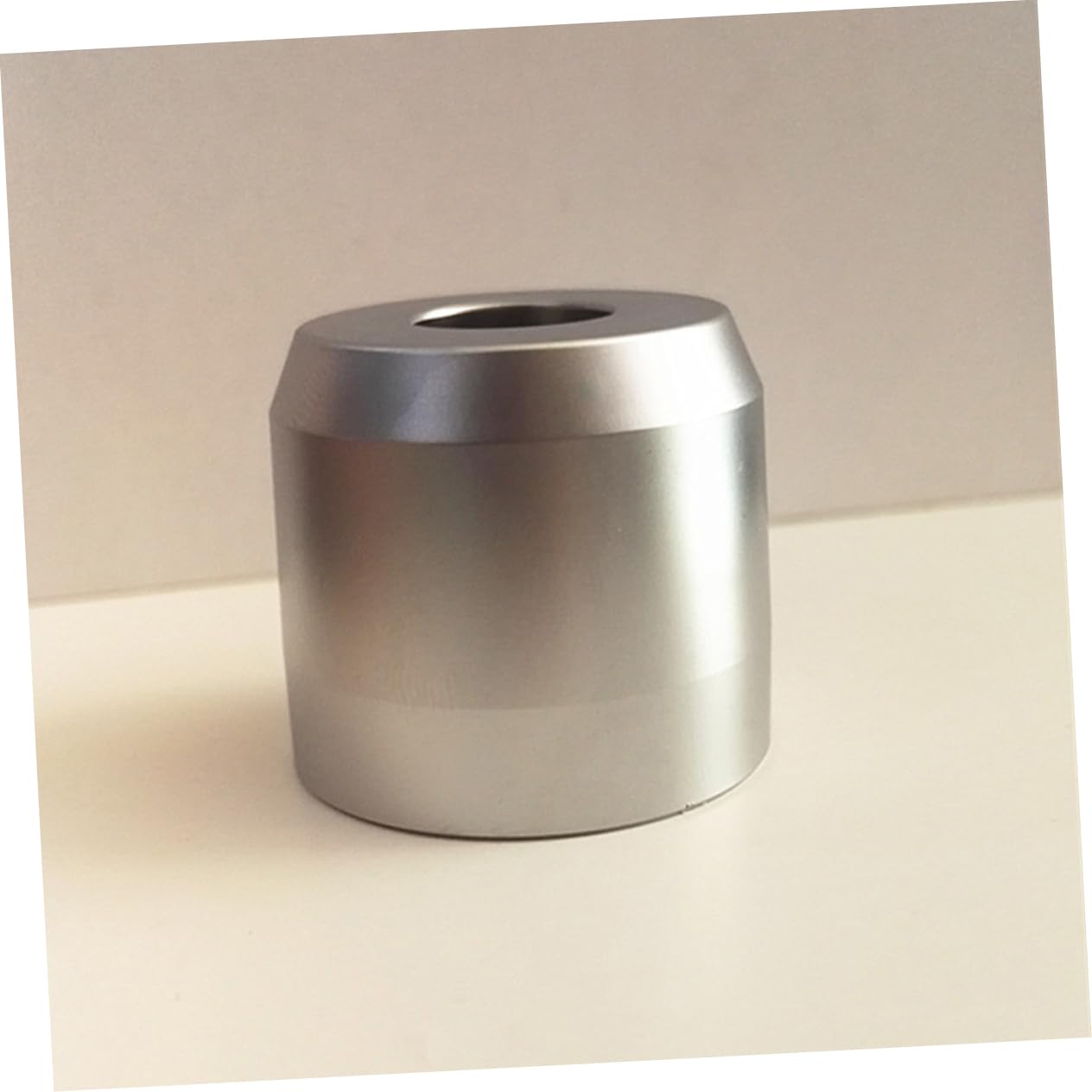 Beatifufu Zinc Alloy Bracket Safety Razor Stand Shaving Razor Holder for Men Durable Space-saving Mini Size for Clean Dry Storage