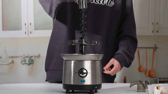 Amazon.com: Chocolate Fountain 4 Tier, 2.5lb Capacity