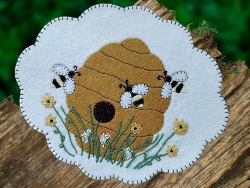 Rachel's Of Greenfield Bee Mat Applique Kit
