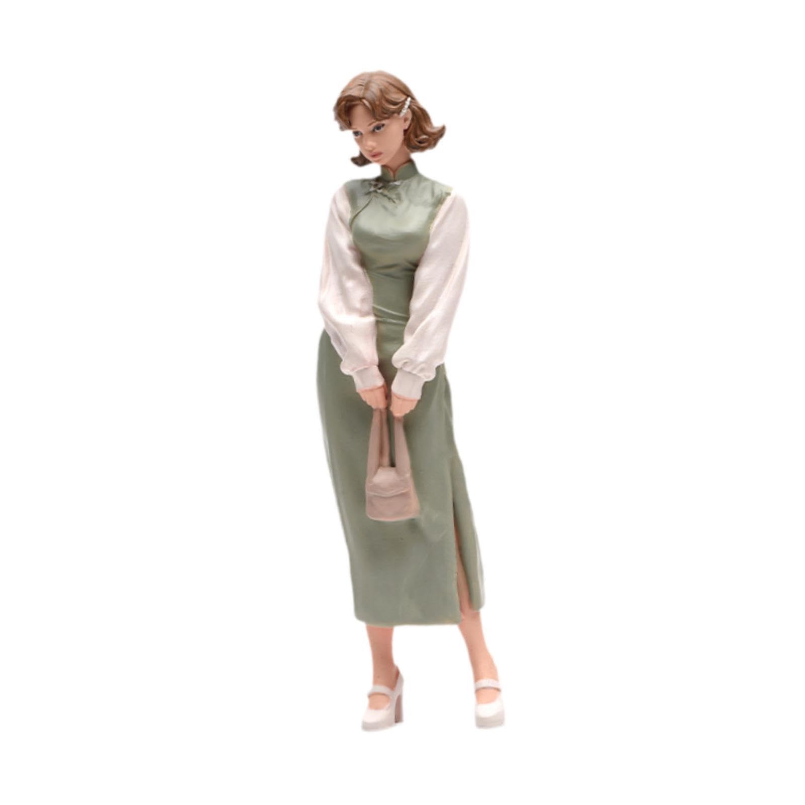 Modello 3D di Una Abito Lungo in 1:18 per Plastico Ferroviario da Giardino delle Fate.