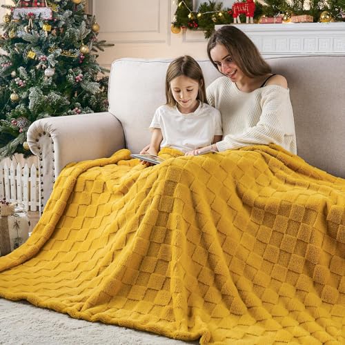 NEWCOSPLAY Super Soft Twin Blanket Mustard Yellow Premium Silky Flannel Fleece 3D Checkered Lightweight Bed Blanket All Season Use (Mustard Yellow Checkered, Twin(60"x80"))