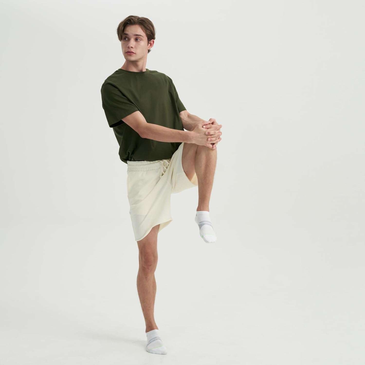 MONFOOT Men's/Women's 3-10 Pairs Silky Dry Athletic Cushion Ankle Socks, Multipack - Image 2