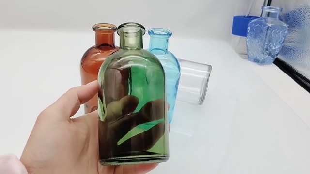 Amazon.com: YOUEON 16 Pack Green Glass Bud Vases, Small Bud Vases