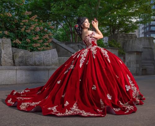 Youjiayi Sparkly Velvet Quinceanera Dresses Off Shoulder Sequin Sweet 16 Dress with Train Gold Lace Appliques Long Ball Gown4