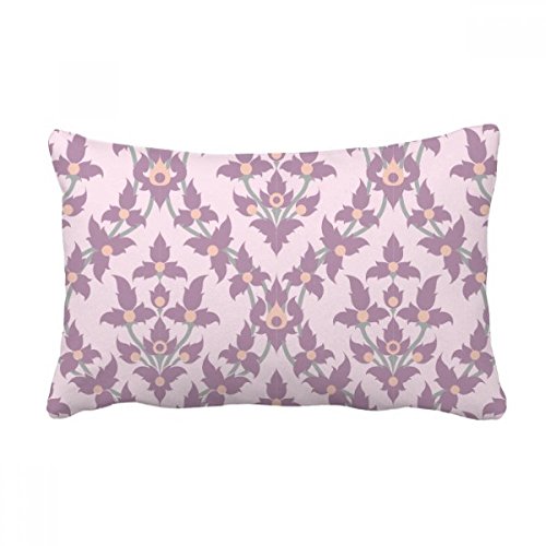 Fleurs throw coussin lilas pour sublimer la déco du canapé