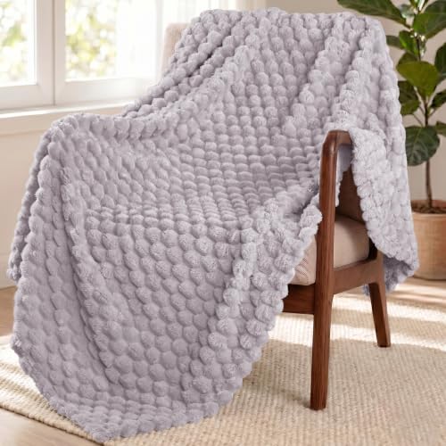 Image of Exclusivo Mezcla Large 3D Fleece Throw Blanket for Couch, Light Grey | Extra Soft Fuzzy Plush Lightweight Throws, Cozy Fluffy Decorative Blankets for All Seasons, 50x70 Inches