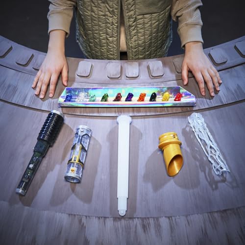 Star Wars Power-Kristall Lichtschwert, 7 Farben & 10 Kristalle, 50+ Farbwechsel-Kombinationen, Lichter & Geräusche, Spielzeug für Jungen und Mädchen ab 4 Jahren