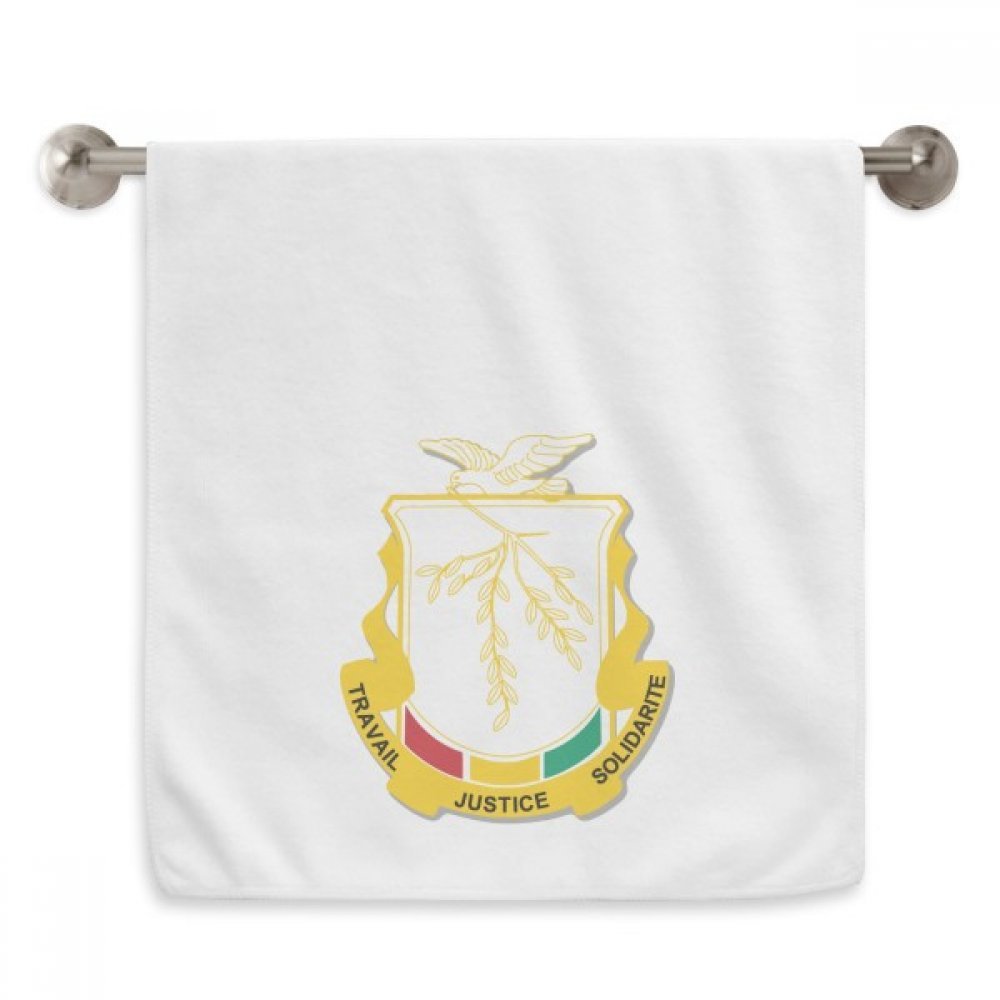 Serviettes moelleuses motif emblème national Guinée coton blanc