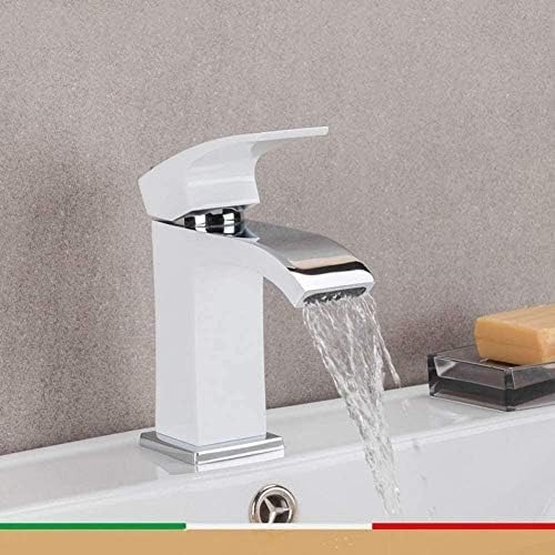 Robinet de cuisine blanc mitigeur d'évier pour repas en famille